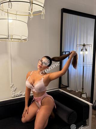 Emiliana Uribe - Personal ad Kielce