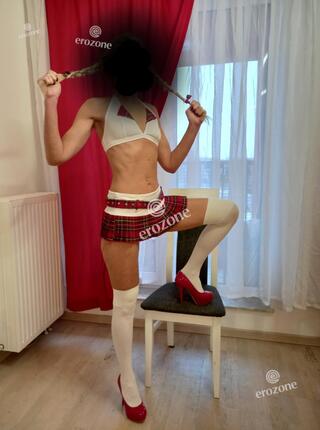 Niegrzeczna uczennica - Ogłoszenie towarzyskie Warszawa