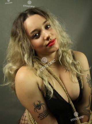 Oliwka - Dostępna - Kamerki, filmiki i sexchat! - Personal ad 