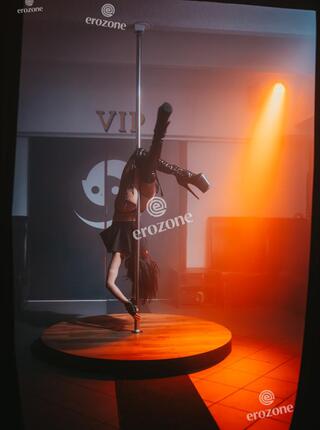 Wyjazdy Striptizerka - Ogłoszenie towarzyskie Jasło