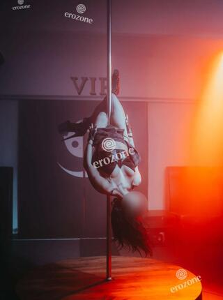 Wyjazdy Striptizerka - Ogłoszenie towarzyskie Krosno