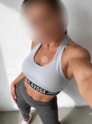 fit milf sexbomb - Personal ad 