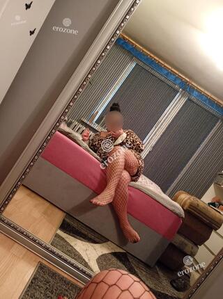 ULEGA SUKA-Pokazy-Sex tel.-Filmiki - Personal ad 