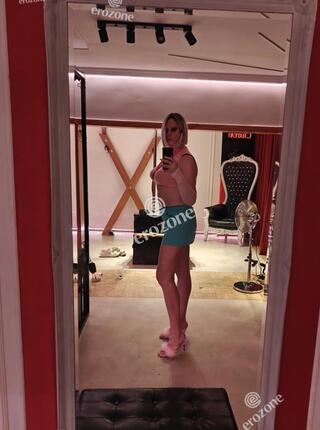 Trans Mistress filmy, kamerka. - Personal ad 